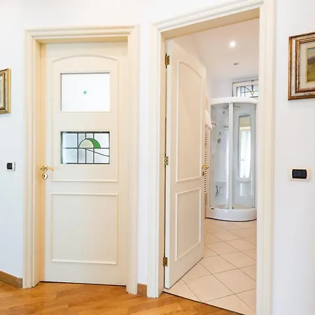 Casa Dante Center Daire Bari