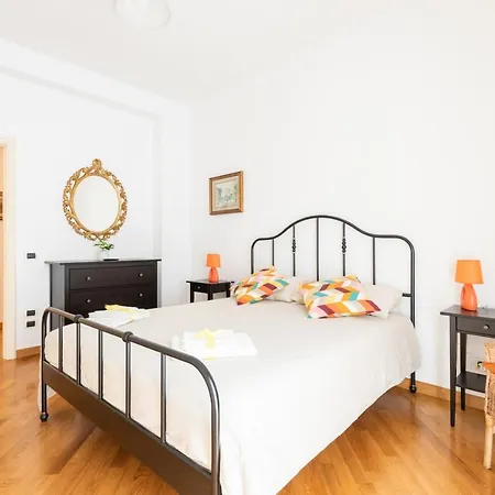 Casa Dante Center Daire Bari